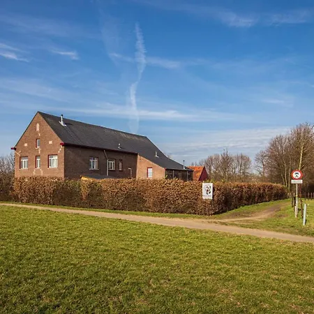 Bonte Haan - Natuurhuisje De Stal * Berg en Terblijt